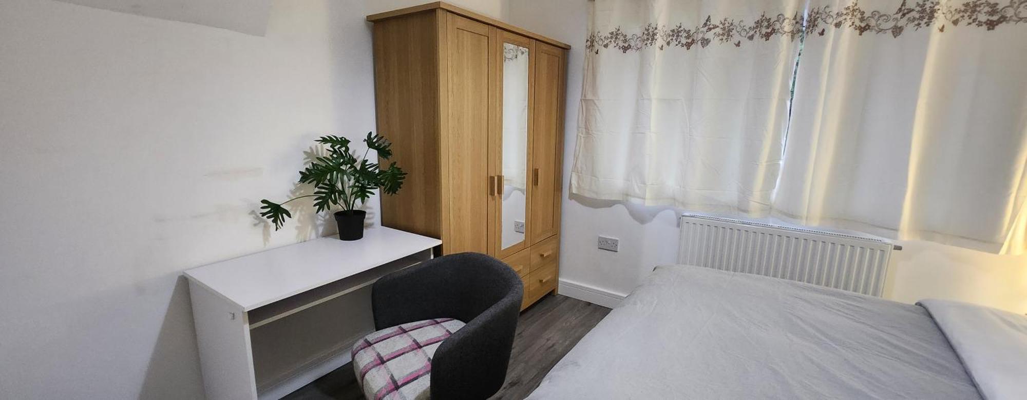 White House Ensuite Double Bedroom Warrington  Exteriör bild