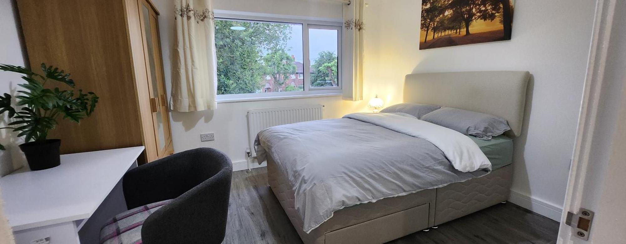 White House Ensuite Double Bedroom Warrington  Exteriör bild