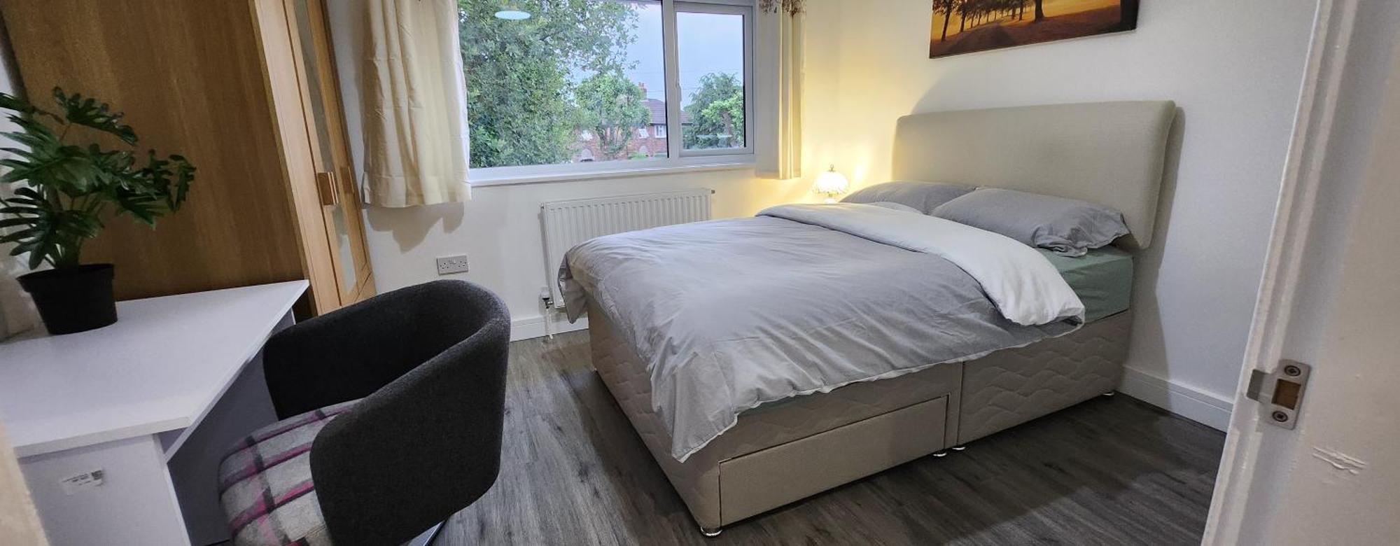 White House Ensuite Double Bedroom Warrington  Exteriör bild